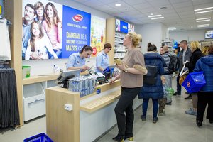 Į „Pepco“ su vežimėliu neįleista mama: „Į šią parduotuvę daugiau nebeužsuksiu“