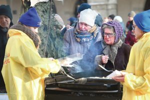 Gerumo akcija: Lenkijos studentai benamiams rengia Kūčių vakarienę