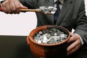 Jaunuolis loterijoje laimėjo įspūdingą sumą – kels vestuvių puotą 