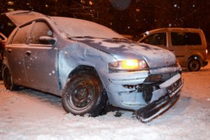 Dėl sniego Lietuvoje pasipylė avarijos: patarė, ką reikėtų daryti
