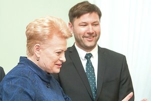 Ieškoti priešų kėslų – visų valdžių pomėgis: Prezidentūra mokytojams rengė instruktažą