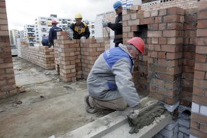 Nauji Vyriausybės užmojai: statybininko kortelė ir bendra turgaviečių apskaita