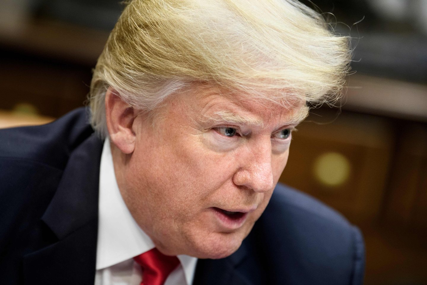 Pranešimas apie „Patriot“ pardavimą paskelbtas praėjus kelioms valandoms po D.Trumpo žinios, kad Amerikos pajėgos įveikė „Islamo valstybę“ (IS) Sirijoje.