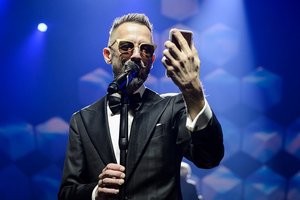 Linas Adomaitis ką tik pirmagimio susilaukusiai žmonai padarė netikėtą staigmeną