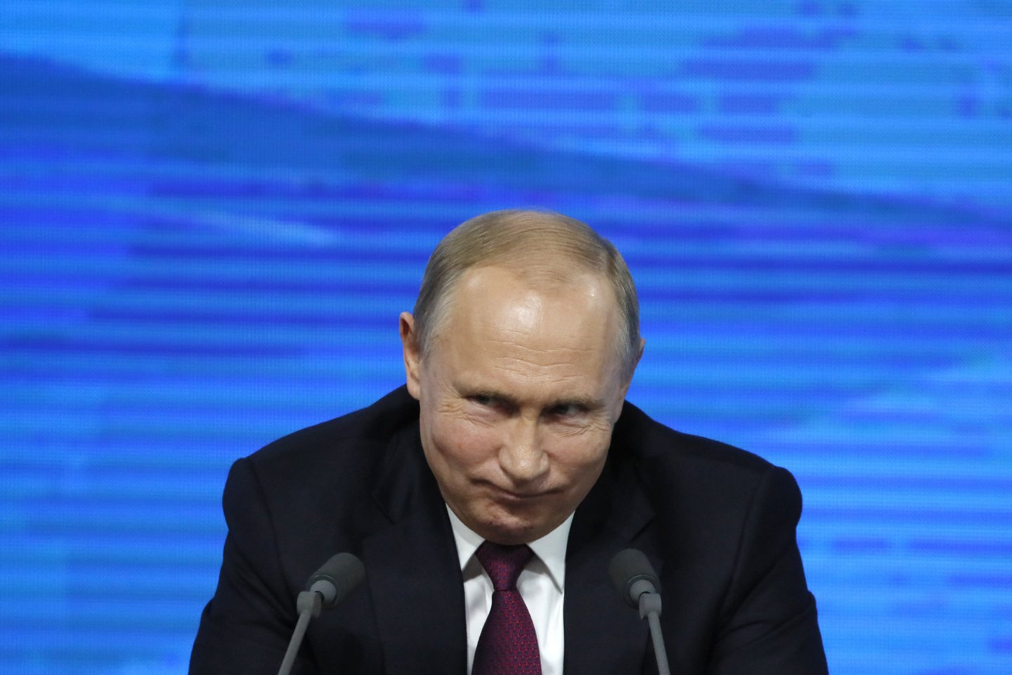  V.Putinas atsakinėjo į žurnalistų klausimus. <br> Reuters/Scanpix nuotr.