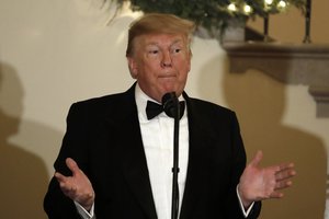 JAV nenori būti Artimųjų Rytų „policininkė“, sako Donaldas Trumpas