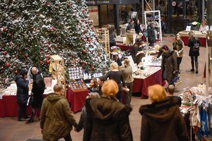 Išpardavimų bumas: ekspertės patarė, kada verta į juos pasinerti ir kaip nepermokėti