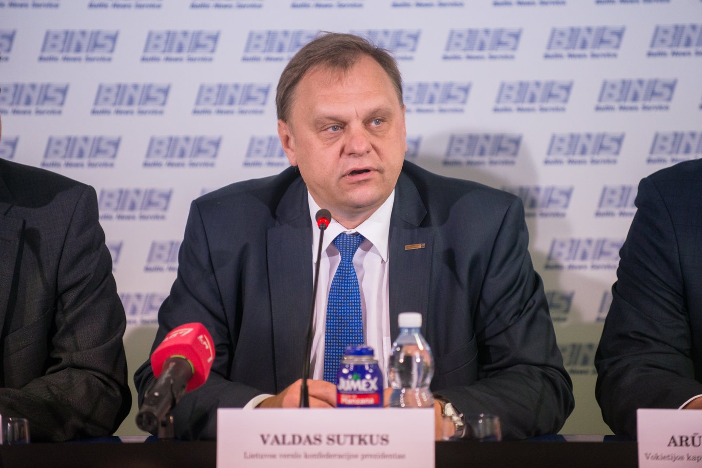 Visos ES šalys švenčia Kalėdas, tačiau skirtingą dienų skaičių. 3 šalys turi tik vieną šventinę dieną - gruodžio 25 d., 9 šalys - tris šventines dienas,gruodžio 24-26 d., o 16 šalių - dvi šventines dienas, gruodžio 25-26 d. <br>J.Stacevičiaus nuotr.