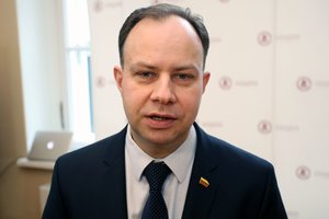 Aurelijaus Verygos žmona – etikos prievaizdų akiratyje