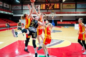 „Kibirkštis“ lengvai susitvarkė su varžovėmis iš Klaipėdos 