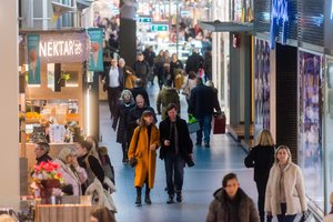 Lietuviai – vis dosnesni: šiemet šventėms išleis daugiau nei kada nors anksčiau