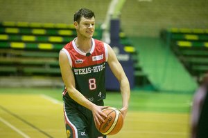 Po LKL debiuto problemų užkluptas krepšininkas gyvenimo prasmę atrado tikėjime