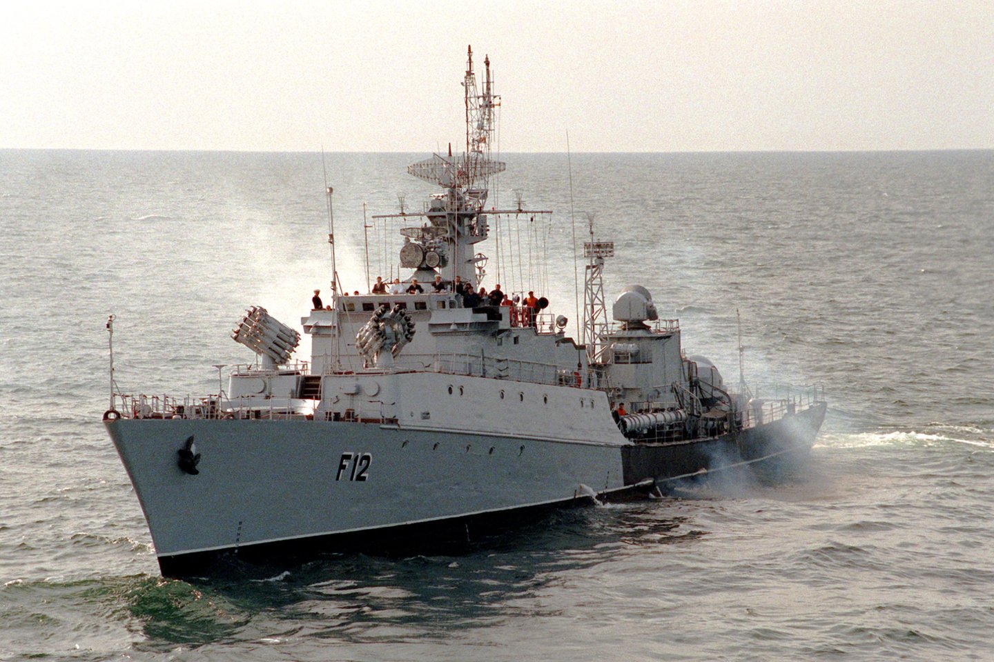 Rusiški laivai „Griša 2“ ir „Griša 3“ buvo pervadinti į „Žemaitį“ ir „Aukštaitį“ (nuotr.). Jie 17 metų sėkmingai saugojo Lietuvos pakrantę.<br> wikipedia nuotr.
