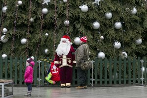 Naujas tyrimas atskleidė, kada vaikai nustoja tikėti Kalėdų seneliu