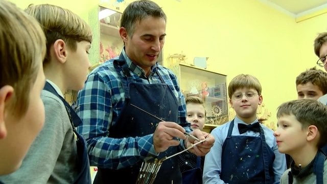 Mokytojas iš Kauno su vaikais kuria robotus kosmosui