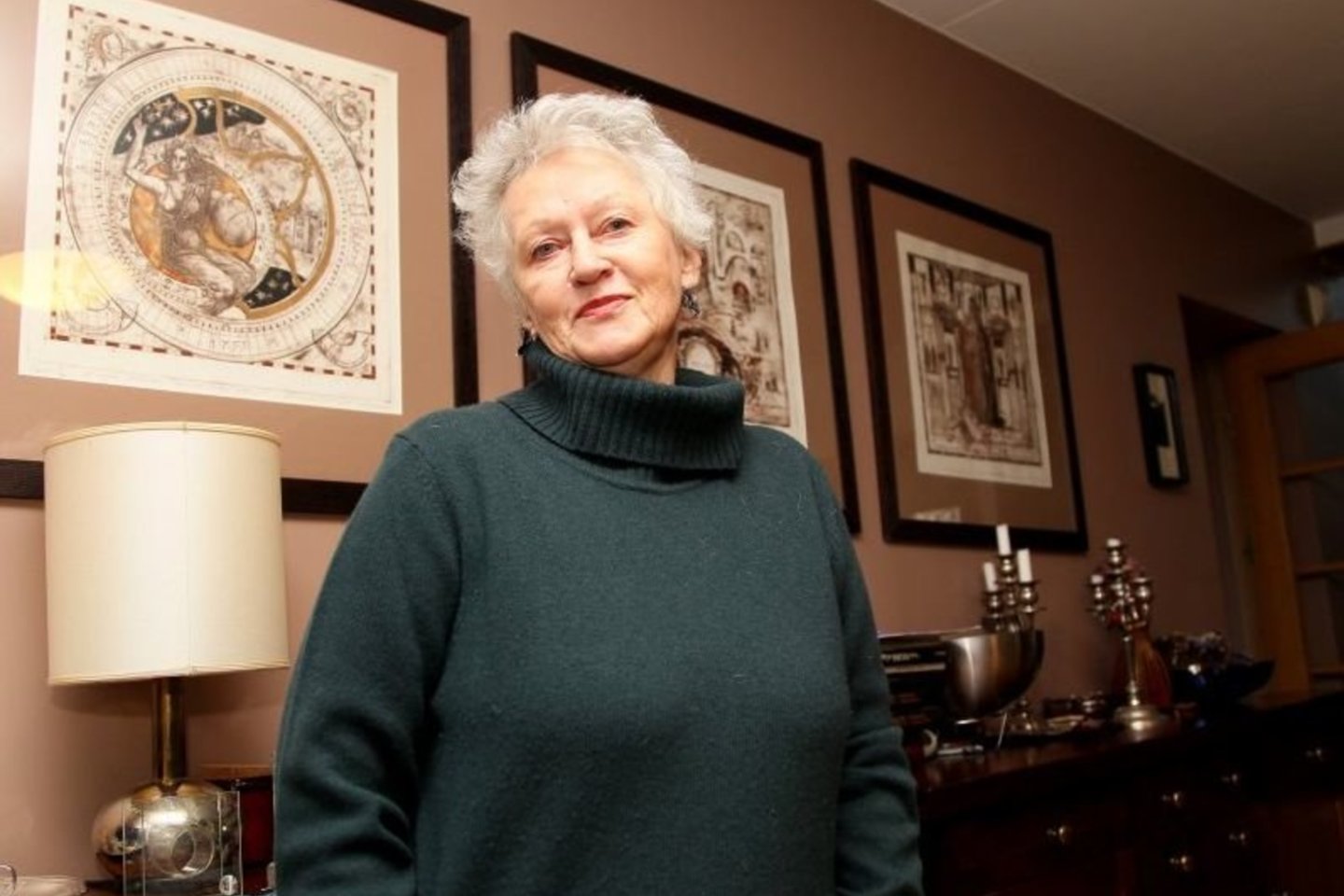 J.D.Plikionytė yra pakviesta grafikos darbus eksponuoti vienoje Niujorko galerijoje.