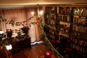 Po tokios vyro staigmenos moterį persekioja pavydūs kolegių žvilgsniai