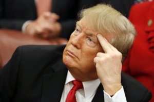 Donaldas Trumpas padarė didelę klaidą: pasidalijo vaizdo įrašu, kuris paviešino slaptas tapatybes