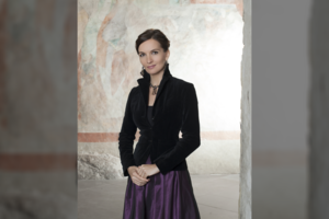 Dainininkę Renatą Dubinskaitę žavi, kad Paliesiaus dvaro scenos dalis –​ gamta