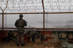 Pietų Korėjoje pagrobti 1 000 šiaurės korėjiečių pabėgėlių duomenys