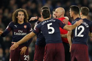 „Arsenal“ klubas bandys „Liverpool“ komandą nustumti į pirmąjį pralaimėjimą