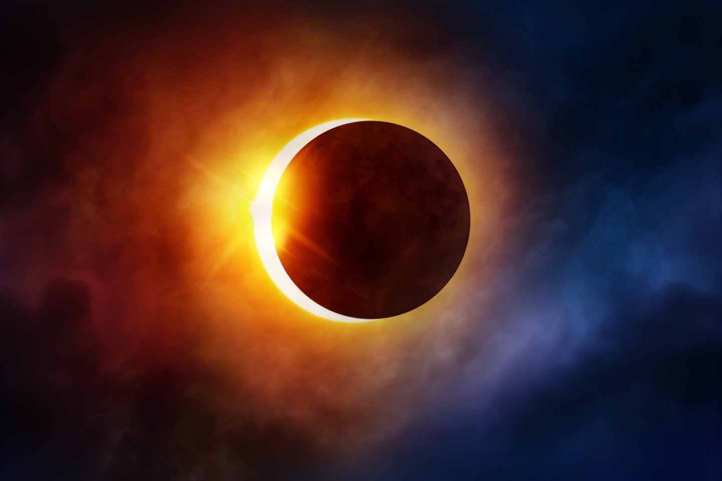 Naujuosius metus sutiksime ne tik žiūrėdami į fejerverkus. NASA praneša, kad pirmąją 2019 m. savaitę Mėnulis praskries tarp Žemės ir Saulės ir sukels dalinį Saulės užtemimą. <br>123RF nuotr. 