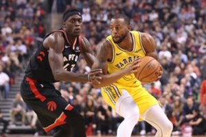 Andre Iguodala už kamuolio švystelėjimą gavo 25 tūkst. dolerių baudą