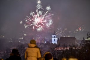 Nuo fejerverkų Naujųjų metų naktį nukentėjo 12 asmenų