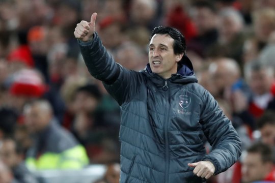 „Arsenal“ treneriui už buteliuko spardymą skirta piniginė bauda