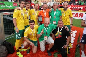 Benamiams futbolas – ginklas nuo priklausomybių
