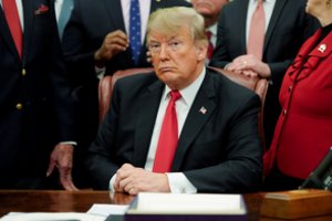 D. Trumpas pakvietė Kongreso lyderius derybų dėl vyriausybės uždarymo