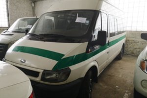 Vilniaus policija parduoda daugybę automobilių ir netikėtą prekę