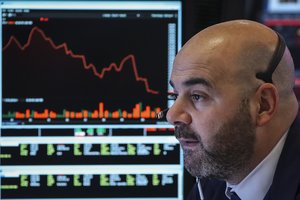 Pasaulis stovi prie prekybos karo slenksčio – ekonomistų prognozės itin niūrios