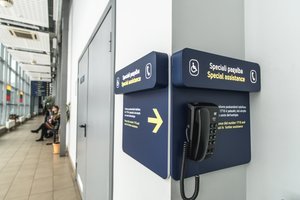 Neįgalieji vis dažniau keliauja lėktuvais – tam yra priežasčių   