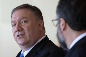 Mike'as Pompeo: JAV siekia užtikrinti, kad Turkija neišžudytų kurdų Sirijoje