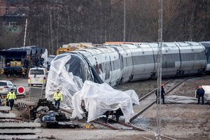Identifikuotos visos aštuonios Danijoje įvykusios traukinių avarijos aukos