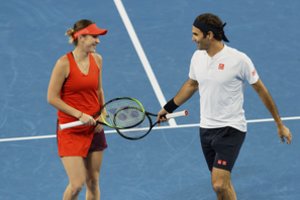 Šveicarai su R. Federeriu priešakyje Hopmano taurės finale kausis su vokiečiais