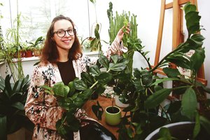 To Lietuvoje nebuvo – fotografė ėmėsi gelbėti paliktų augalų gyvybę 