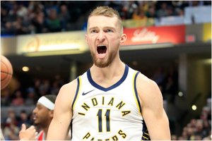 D. Sabonis dvigubu dviženkliu ir V. Oladipo lemiamu tritaškiu atvedė „Pacers“ į pergalę Čikagoje