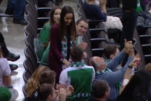 „Žalgirio“ mūšį su CSKA ekipa Kauno arenoje pagyvino nuotaikingos piršlybos