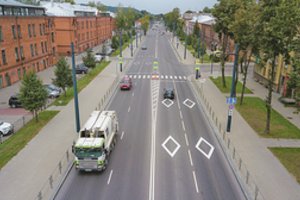 Kauno savivaldybė „rombų“ prie pėsčiųjų perėjų nori, Susisiekimo ministerija priešinasi