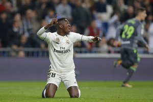 Ispanijoje „Real“ buvo pažemintas savo sirgalių akivaizdoje