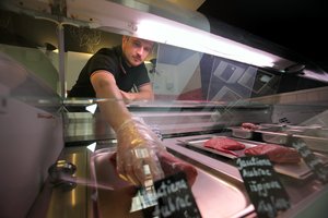  „Vaučeriai“ sparčiai skinasi kelią: paaiškėjo, kiek Lietuvai jie kainuos