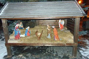 Telšiuose vandalams užkliuvo prakartėlės statulos