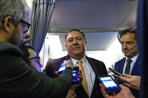 Mike'as Pompeo: JAV kuria prieš Iraną nukreiptą koaliciją