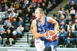 Nemaloni žinia „Neptūnui“ – T. Delininkaitis pateko į avariją