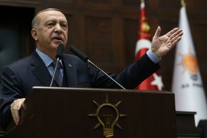 Ankara paneigė žadėjusi saugoti Sirijos kurdų kovotojus