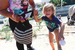 Donaldas Trumpas kreipsis į tautą ir paskelbs „krizę“ dėl JAV ir Meksikos sienos