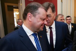 Valdantiesiems – Algirdo Butkevičiaus kirčiai: įvardijo ir Sauliaus Skvernelio klaidas