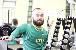 Vos 133 cm ūgio vaikinas iš Šiaulių sugebėjo nustebinti pasaulį